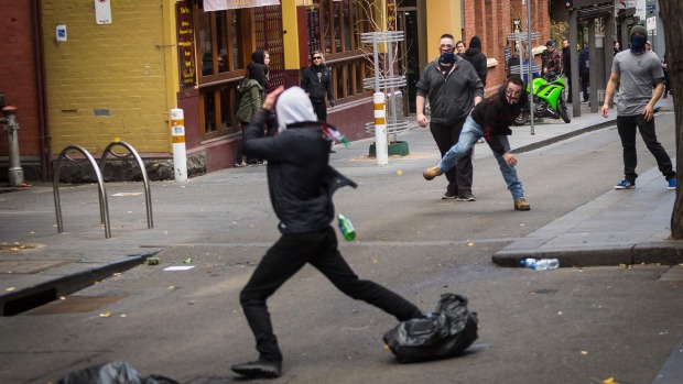 The mind controlled  drones of the left and right debate the finer points of Immigration policy< Melbourne July 18th, 2015.