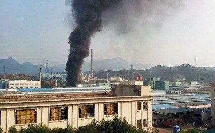 Zheijang chemical plant burns after explosion September 7th, 2015. 
